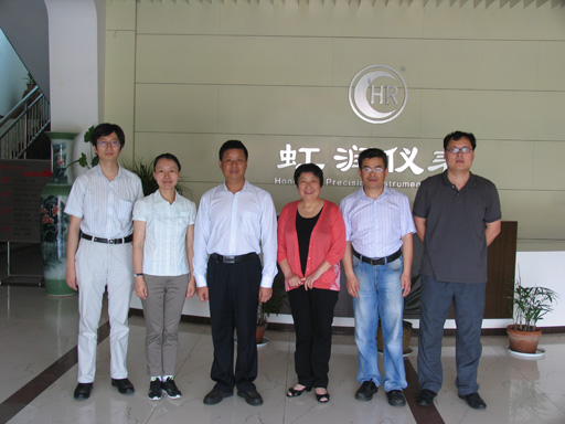 上海理工大學(xué)領(lǐng)導(dǎo)、教授一行考察虹潤(rùn)公司